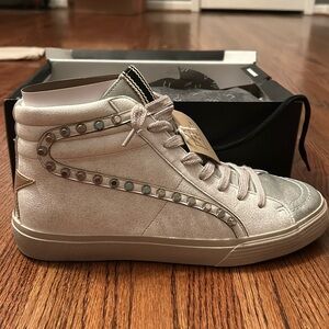 Brand new Shu Shop sneakers⭐️⭐️